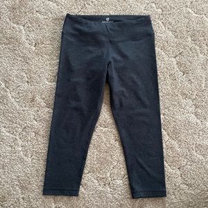 Women’s capris leggings